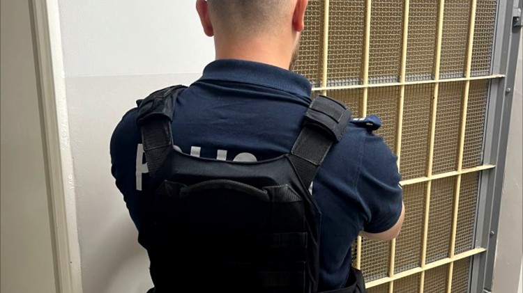 Policjanci ze Sztumu zatrzymali dwóch poszukiwanych.