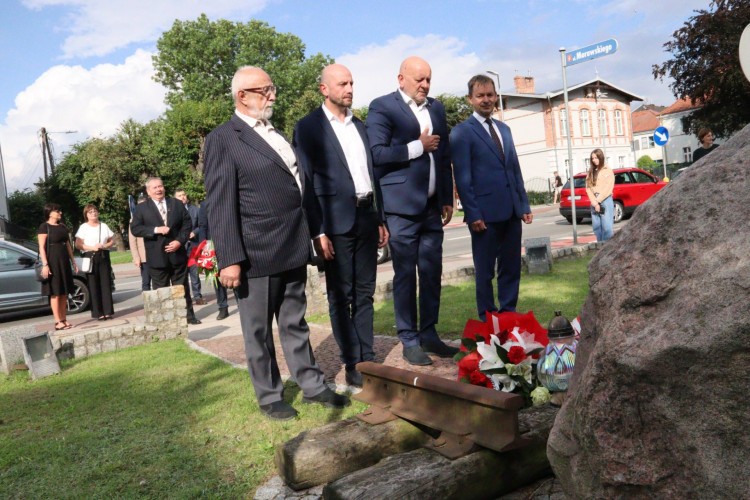 Godzina W w Sztumie – hołd dla bohaterów Powstania Warszawskiego.