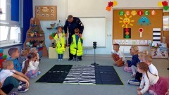 Policjanci z powiatu sztumskiego uczą najmłodszych zasad bezpieczeństwa.