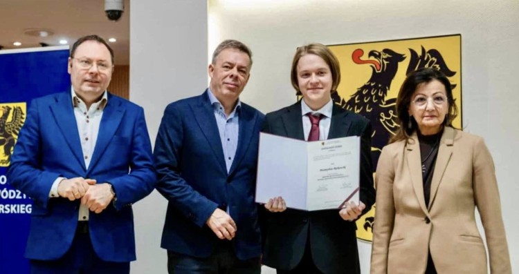 Uczeń LO w Nowym Dworze Gdańskim radnym Młodzieżowego Sejmiku Województwa Pomorskiego.