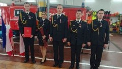 Strażacy z Nowego Dworu Gdańskiego wyróżnieni podczas obchodów Narodowego Święta Niepodległości.