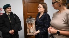 Betlejemskie Światło Pokoju dotarło do Starostwa w Nowym Dworze Gdańskim.