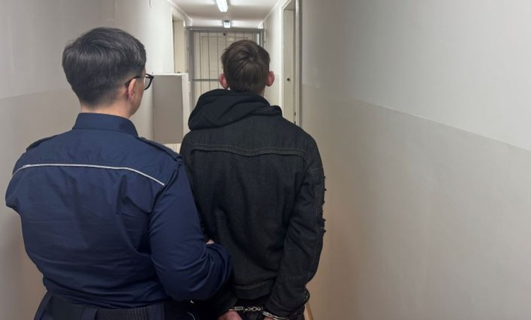 Sztum. 17-latek zatrzymany za kradzież portfela z pieniędzmi i dokumentami.