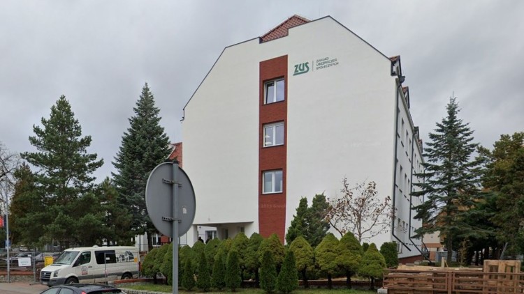 Placówka ZUS w Sztumie ponownie otwarta dla klientów po pożarze.