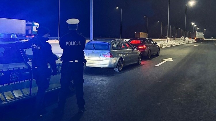 Kontrola drogowa na S7 zakończona zatrzymaniami - odpowie nie tylko kierowca.