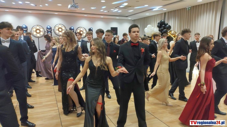 Studniówkowy maraton zakończony - wyjątkowy bal maturzystów I LO w…