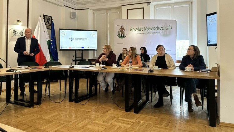 Jak skutecznie działać społecznie? Spotkanie o organizacjach pozarządowych w Nowym Dworze Gdańskim.