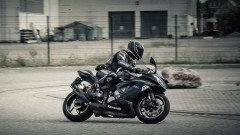Rozpoczyna się sezon motocyklowy – policja przypomina o bezpieczeństwie na drogach.