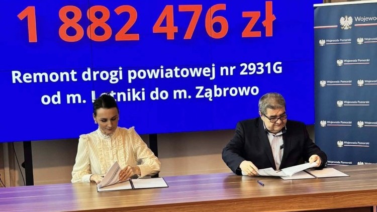 Starosta Malborski podpisał umowę na dofinansowanie remontu drogi powiatowej Letniki–Ząbrowo.