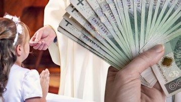 Polacy o prezentach komunijnych. Najlepszym wyborem są pieniądze z symbolicznym…