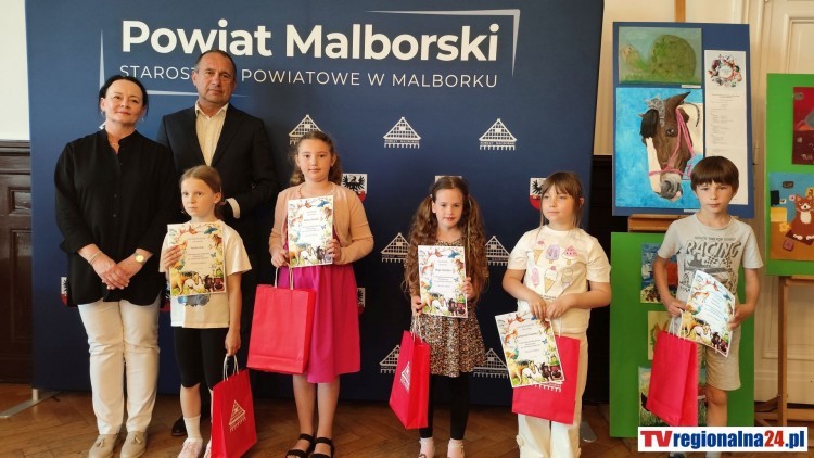Zwierzęta obok nas — rozstrzygnięcie konkursu Powiatowego Ogniska Plastycznego w Malborku. Wideo i zdjęcia