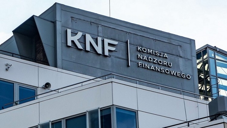 KNF: Liczba zawiadomień o podejrzanych transakcjach na rynku kapitałowym…