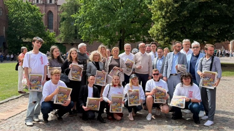 Liderzy Lewicy odwiedzili Malbork. Czarzasty, Gawkowski i Biejat spotkali się z mieszkańcami oraz turystami