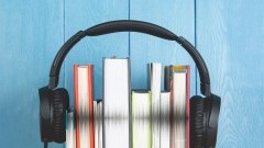 Filip Kosior poleca i czyta – audiobooki, które musisz znać
