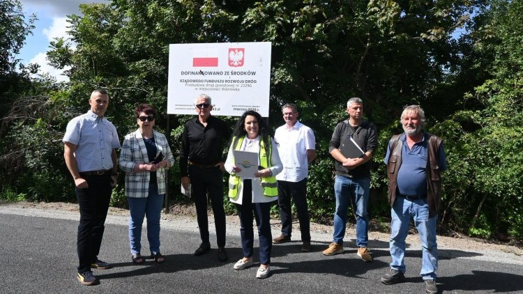 Zakończono przebudowę drogi w Wiśniówce. Inwestycja kosztowała ponad 2 mln zł
