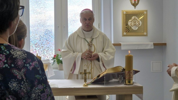 Relikwie Błogosławionej Rodziny Ulmów w malborskim hospicjum. Za nami pierwsza msza w nowej kaplicy