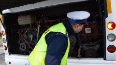 Malborscy policjanci skontrolowali kilkanaście autobusów szkolnych -&#8230;