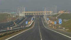 Swarożyn. Policjanci nie dopuścili do ustawki pseudokibiców. Mandaty i wnioski do sądu za zajścia na autostradzie A1 - 28.01.2017