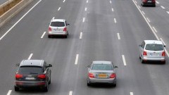 Wyprzedzał na przejściu i na „podwójnej ciągłej”. Prawo jazdy miał od miesiąca - 24.04.2017