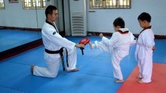 Przyszedł czas na karate, zapraszamy na zajęcia. Ruszyły już pierwsze&#8230;