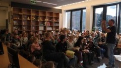Malbork : Pisanie to zaklinanie świata w słowa - "Z książką na walizkach" - 05-06.10.2017