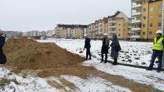 Małgorzata Ostrowska-prezes MTBS, przekazała plac budowy IPB na budowę 15 bloku - 12.02.2018