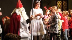 Na wizytę ze Św. Mikołajem przybyło mnóstwo dzieci. O czym marzą? Za nami Mikołajki w Nowym Stawie
