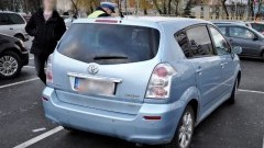 Potrącił pieszego na parkingu. 77-latek z obrażeniami ciała trafił do szpitala