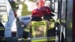 Pożar poddasza w Nowej Kościelnicy – raport nowodworskich służb mundurowych.