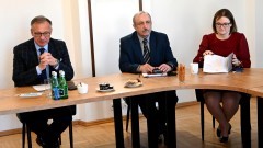 Nowy Dwór Gdański. Posiedzenie Powiatowego Zespołu Zarządzania Kryzysowego w sprawie sytuacji na Ukrainie.