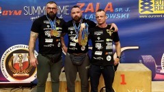 Nowy Dwór Gdański. Policjanci Mistrzami Europy Służb Mundurowych w Wyciskaniu Sztangi Leżąc.