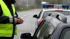 Malbork. Świąteczny weekend – policjanci apelują o rozwagę i ostrożność na drodze. 