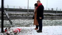 Nowy Dwór Gdański. Uroczystość upamiętnienia tragicznej śmierci czołgistów w 1981 r.