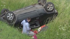 DACHOWANIE CORSY - JEDNA OSOBA POSZKODOWANA. WEEKENDOWY RAPORT SŁUŻB&#8230;