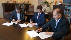 BURMISTRZ PODPISAŁ UMOWĘ NA WDROŻENIE USŁUGI TELEOPIEKI W MALBORKU – 10.09.2015