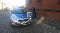 Nowy Staw: Wypadek w centrum. Volkswagen uderzył w Galerię Żuławską.&#8230;