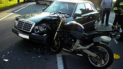 Gniszewo: Kolejny wypadek na „berlince”. Motocyklista ranny w zderzeniu z mercedesem – 29.04.2016