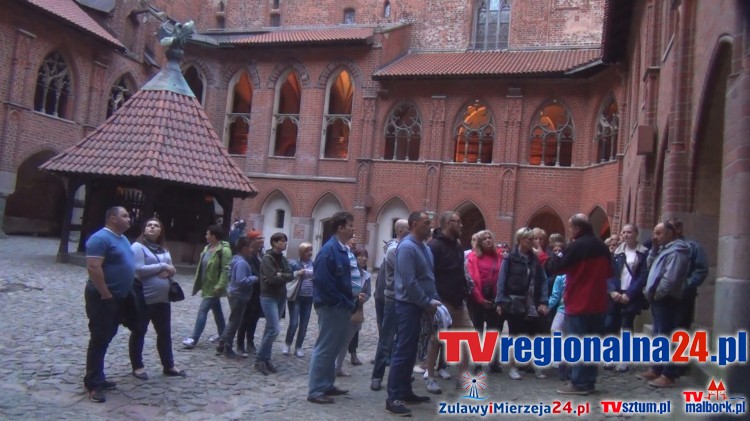 Noc z Muzeum Zamkowym w Malborku. Zwiedzający poczuli magię średniowiecznej&#8230;