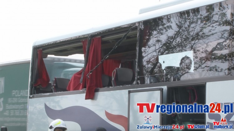 Tragamin. Autobus z dziećmi zderzył się z ciągnikiem - 27.07.2016