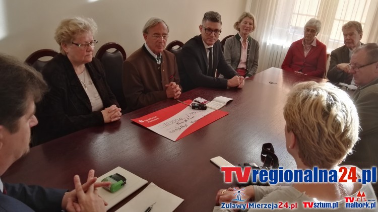 Dr Christian Meyl wspiera podopiecznych MOPS oraz Fidesu z Malborka -&#8230;