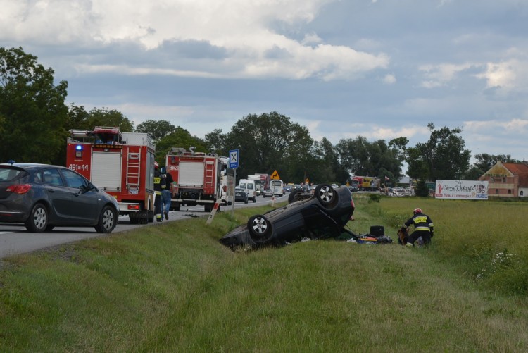 5 osób poszkodowanych. Wypadek na krajowej "siódemce" w miejscowości&#8230;