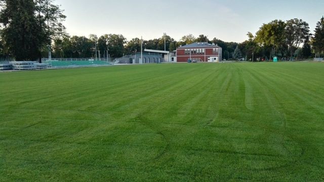 Malbork : Przy stadionie miejskim powstanie boisko piłkarskie z naturalną&#8230;