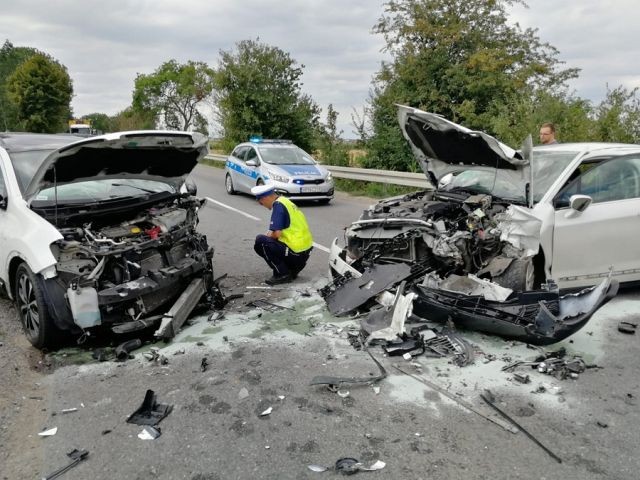 Wypadki drogowe w Solnicy i Orłowie. Ranni przewiezieni do szpitala. 