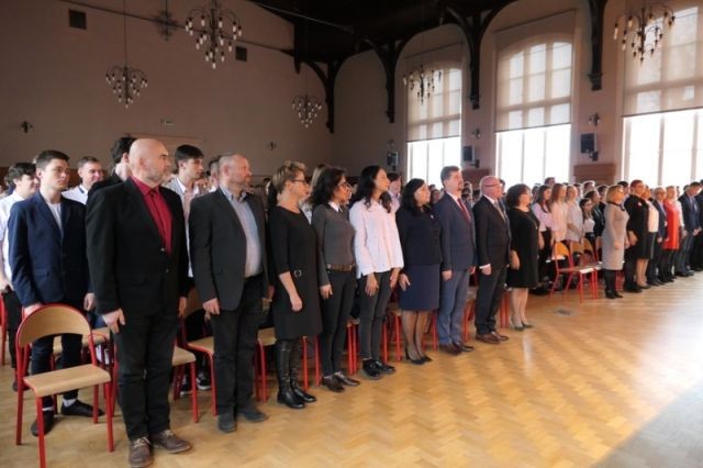 "Rekord dla Niepodległej": Wspólne odśpiewanie hymnu narodowego w malborskim&#8230;