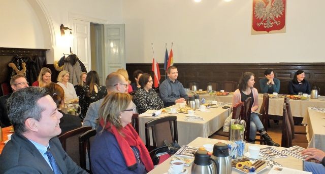 Konferencja na temat edukacji w powiecie malborskim