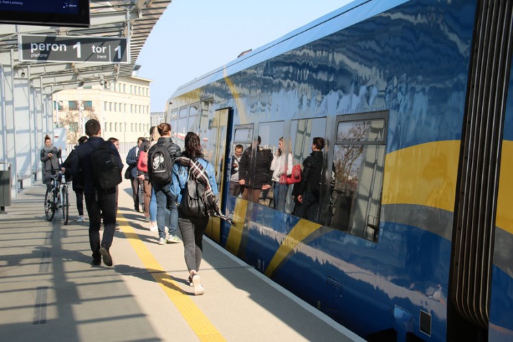 Pomorska Kolej Metropolitalna ma już 10 milionów pasażerów.