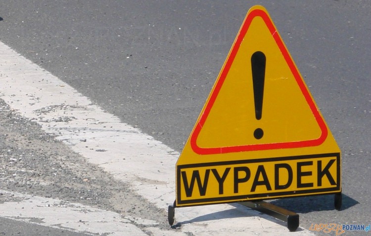 Po wypadku w Krynicy Morskiej jedna osoba trafiła do szpitala – raport nowodworskich służb mundurowych.