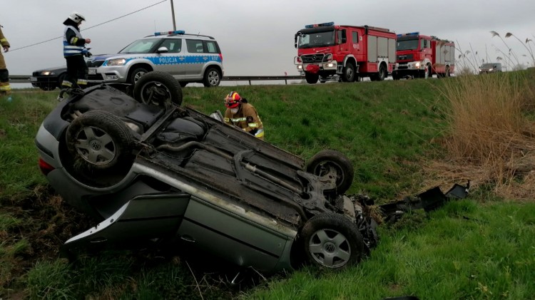 Dwa groźne wypadki na drogach powiatu – weekendowy raport malborskich&#8230;