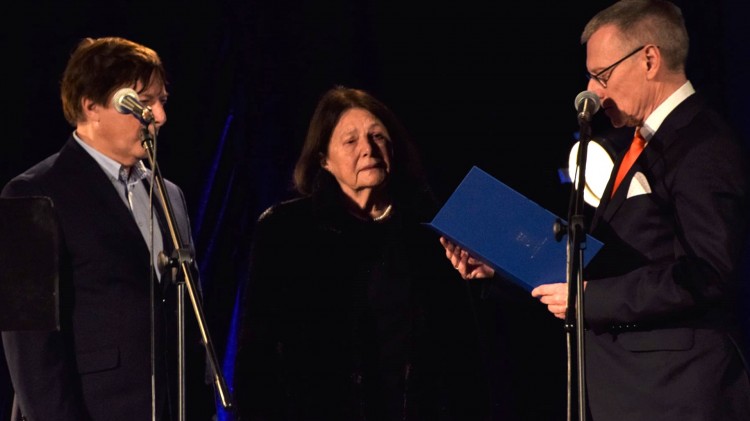 Nowy Dwór Gdański. Nagrody Burmistrza wręczone. Wśród laureatów śp. dr Stanisław Kusiak.