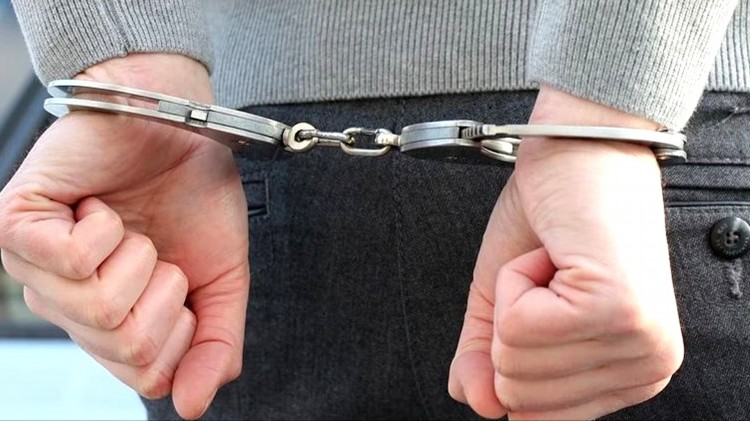 Sztum. Ukrywali się przed wymiarem sprawiedliwości – policjanci zatrzymali 8 osób.